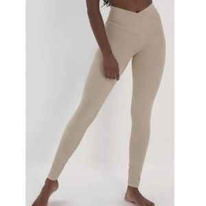 NWT Aerie Offline The Hugger Crossover Crackle Leggings Coated Shimmer Size S